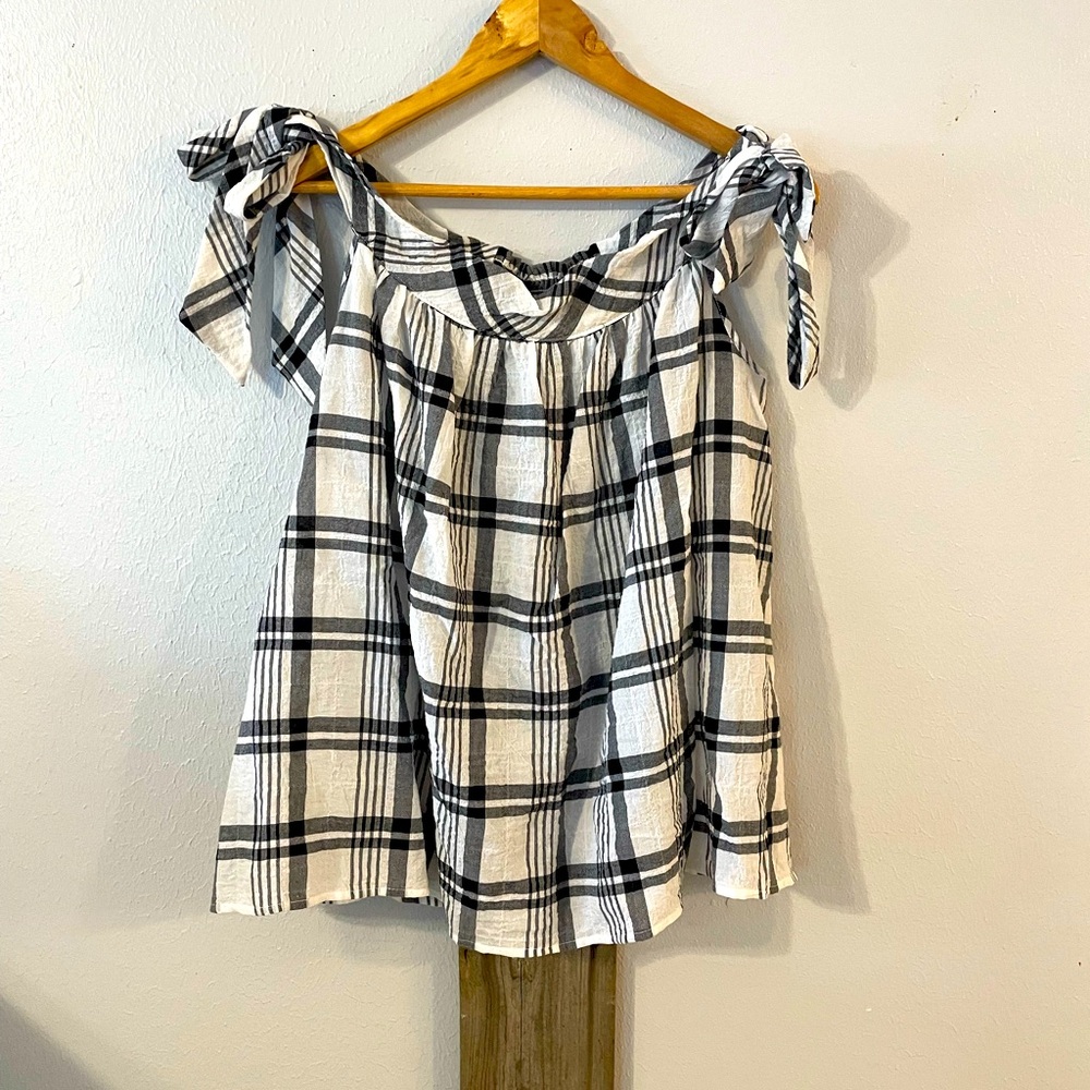 NWT Max Studio Specialty Products Blouse